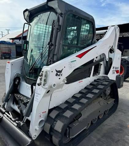 Where to rent TRACKLOADER T595 ENCL CAB in Mt. Airy NC