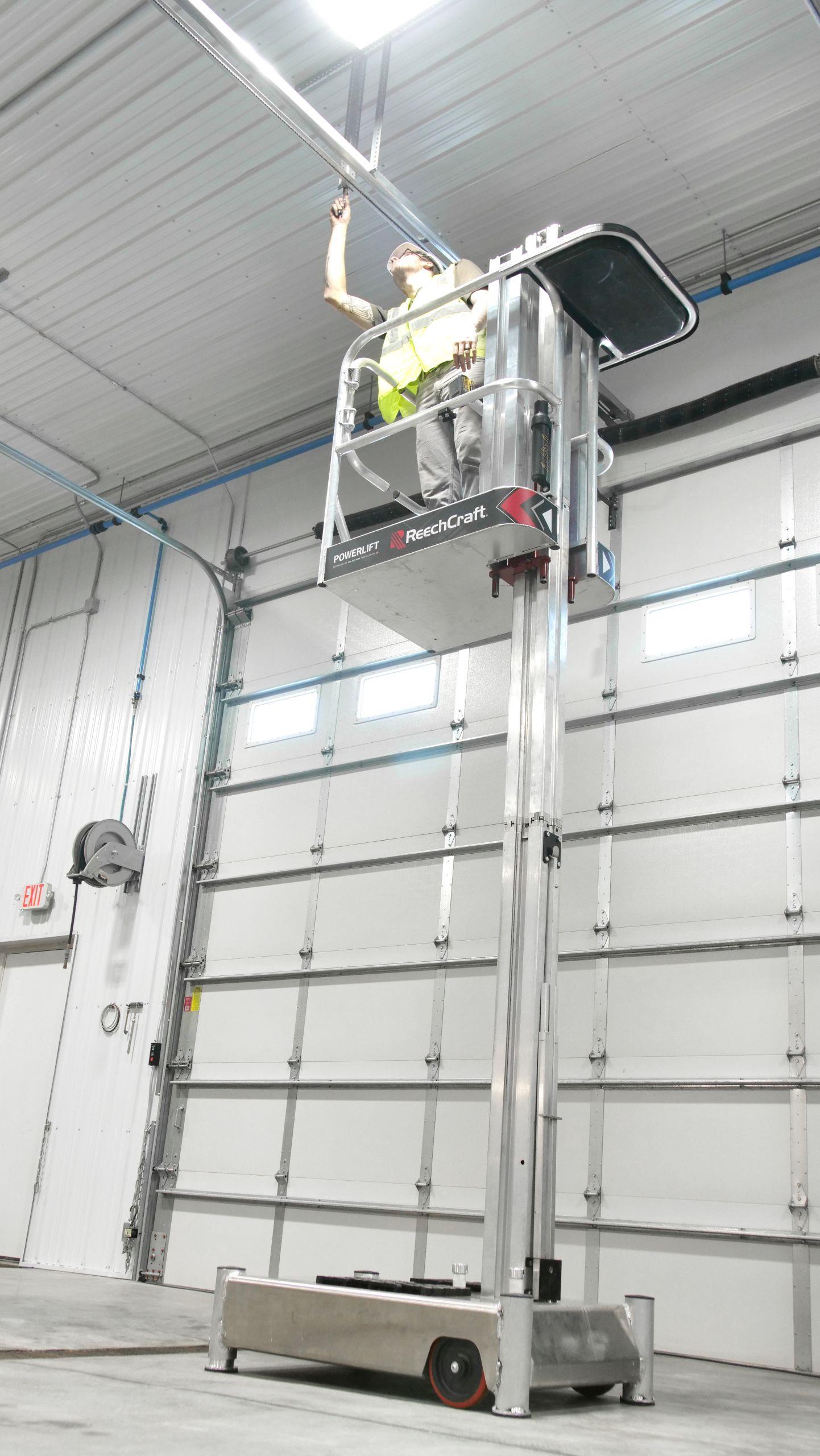 Where to find 1 MAN LIFT COMPACT BASE in Mt. Airy
